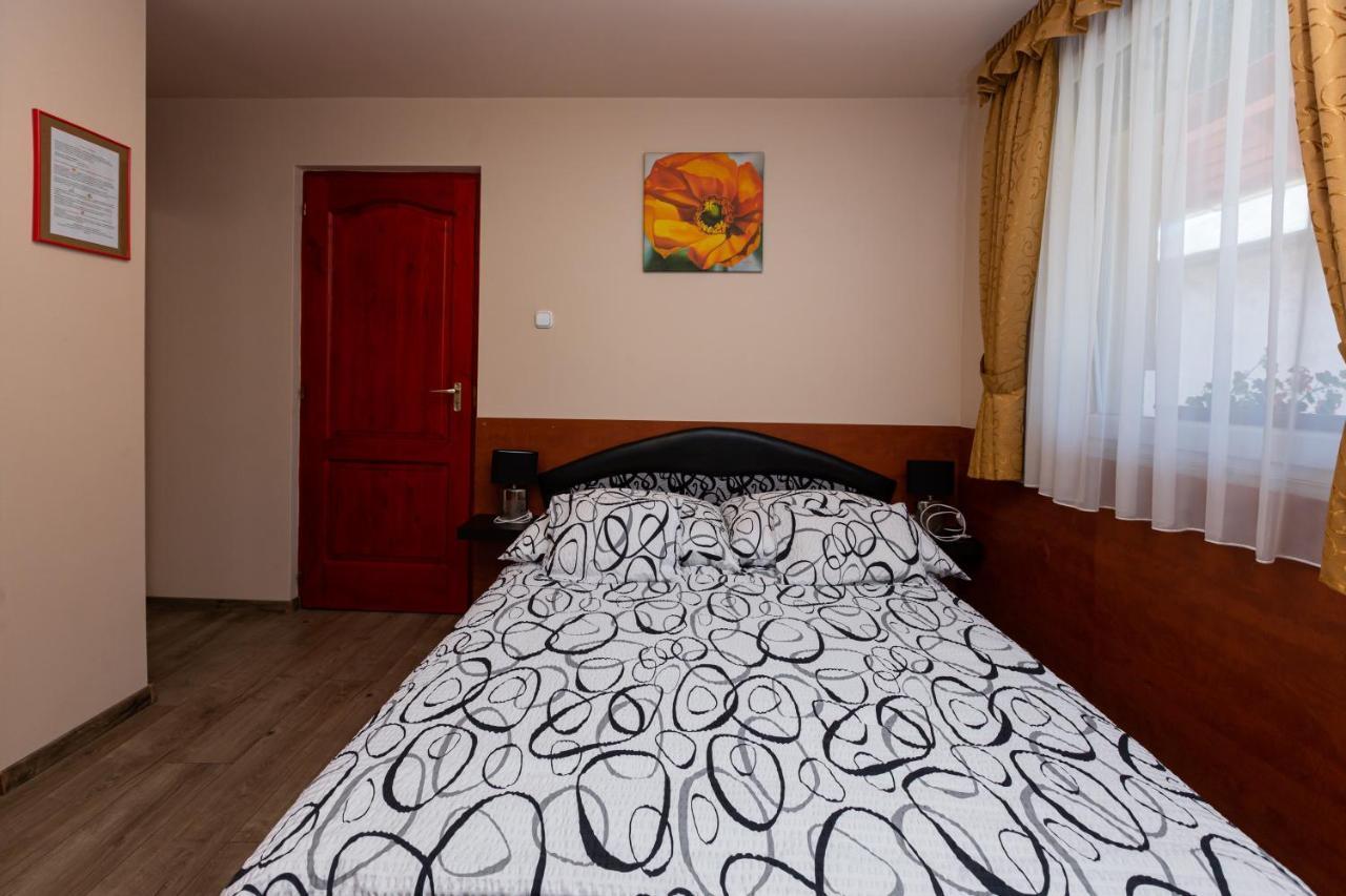 Hotel Erika Vendeghaz Eger Zewnętrze zdjęcie