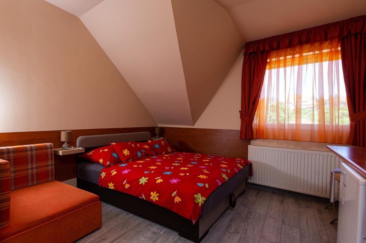 Hotel Erika Vendeghaz Eger Zewnętrze zdjęcie